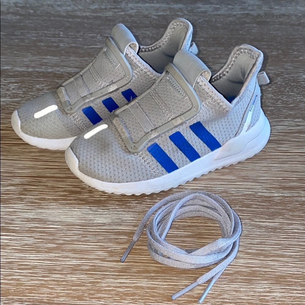 Little Boys Adidas Gray and Blue.